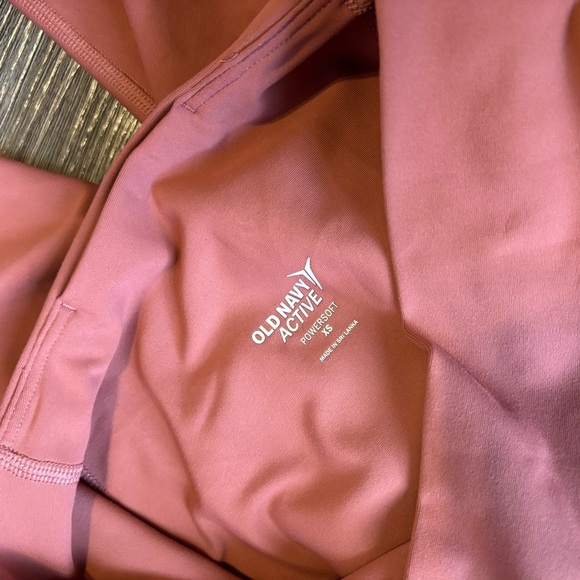 #0032 Old Navy Active Coral Leggings - Picture 3 of 3